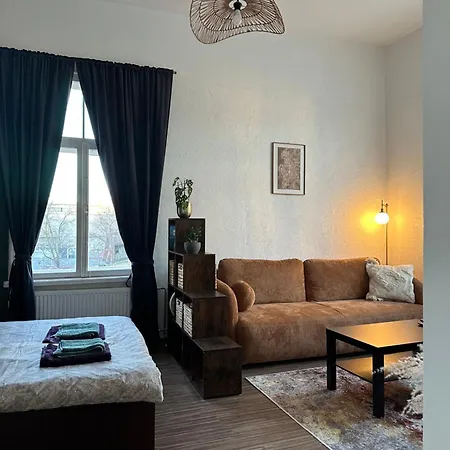 Cozy In A Historic Building - Free Parking Appartement *